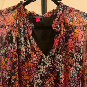 Women’s Large Vince Camuto Pink White Black Floral Flowy Long Sleeve Dress